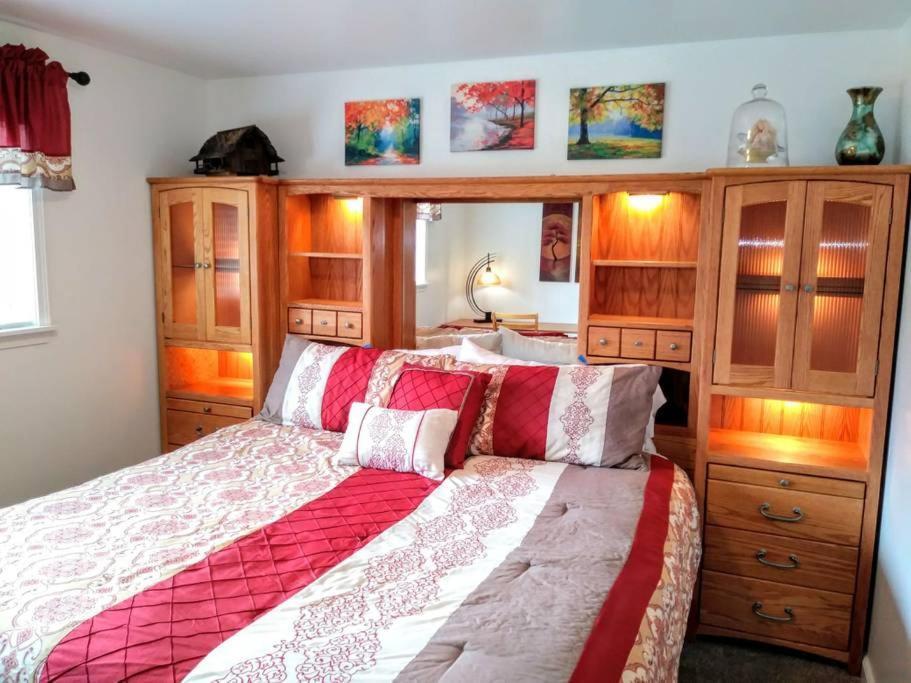 Sauna & Steam Larch Avenue Getaway Villa Port Angeles Buitenkant foto