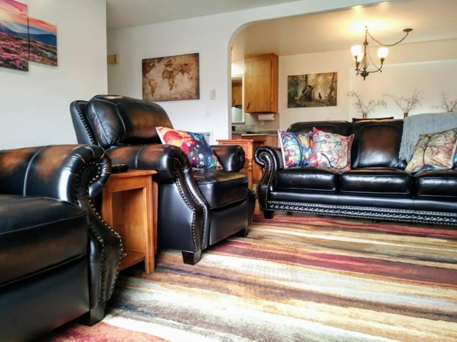 Sauna & Steam Larch Avenue Getaway Villa Port Angeles Buitenkant foto